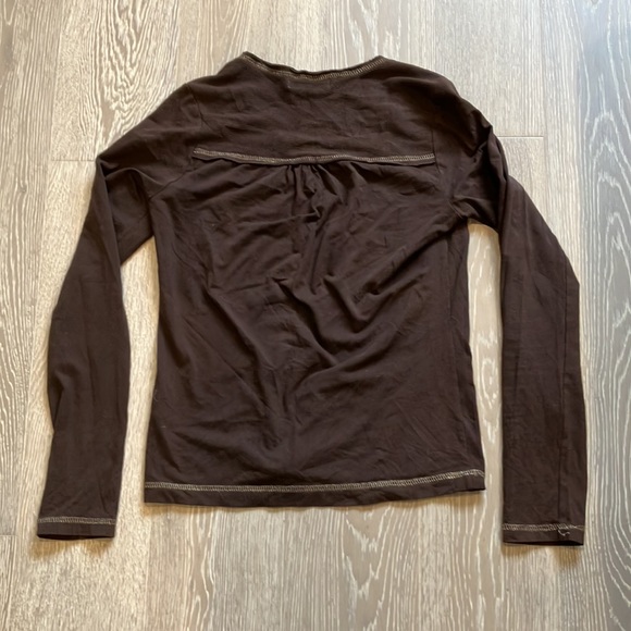 Mi-Tu Brown and Gold Shirt - Picture 4 of 4